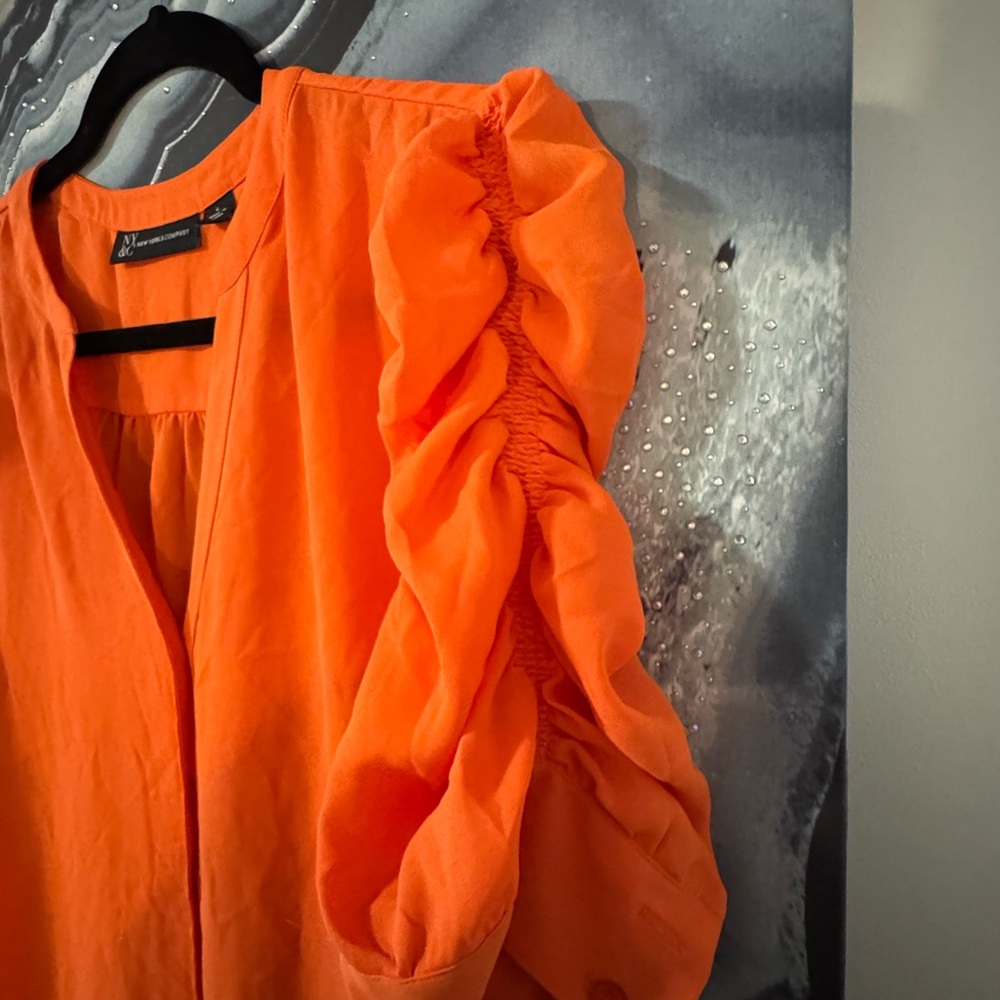 NY&CO Ruffle Short Sleeve Top - Picture 6 of 8